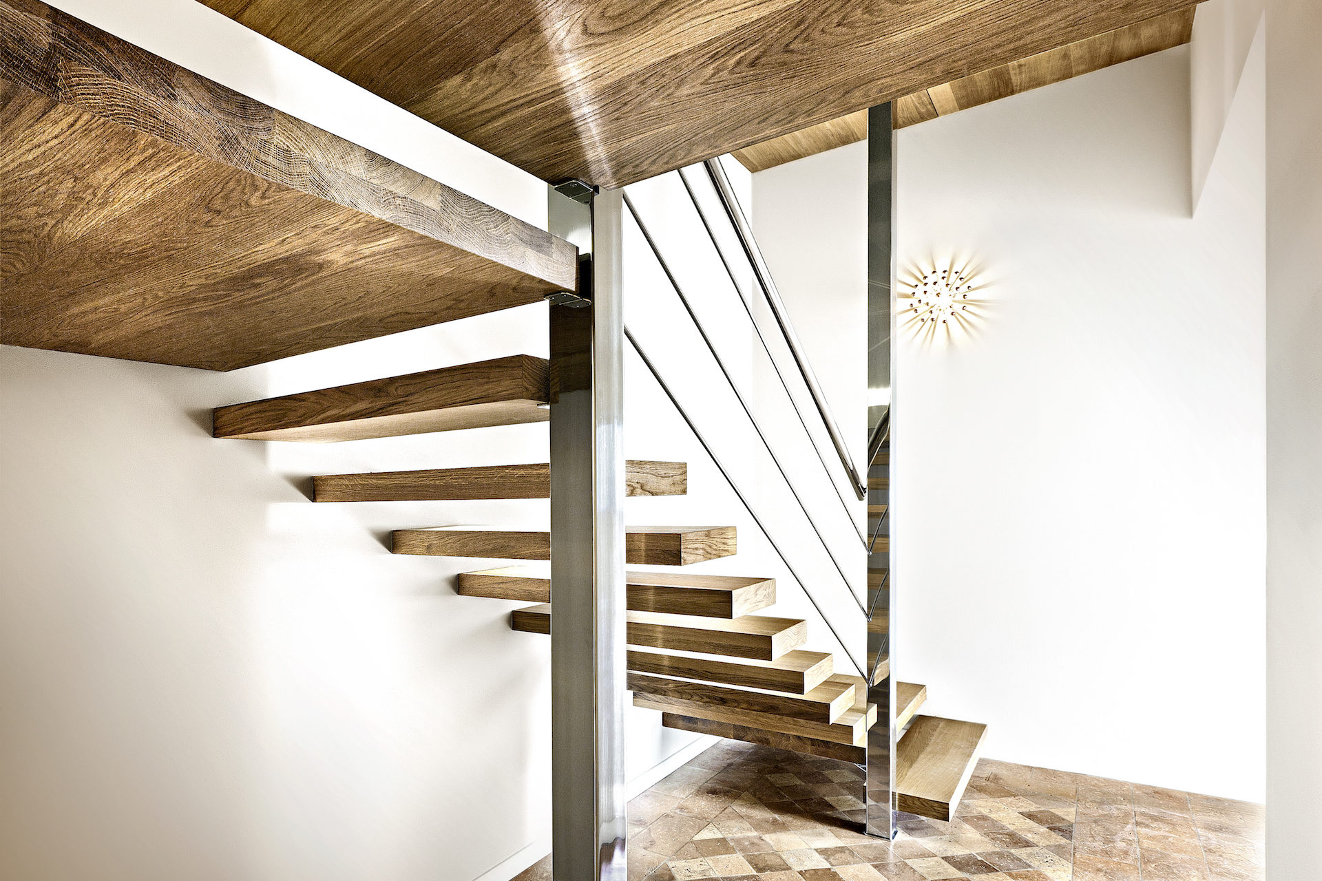 Esempio di ringhiere per scale interne classiche - ringhiere per scale interne in legno