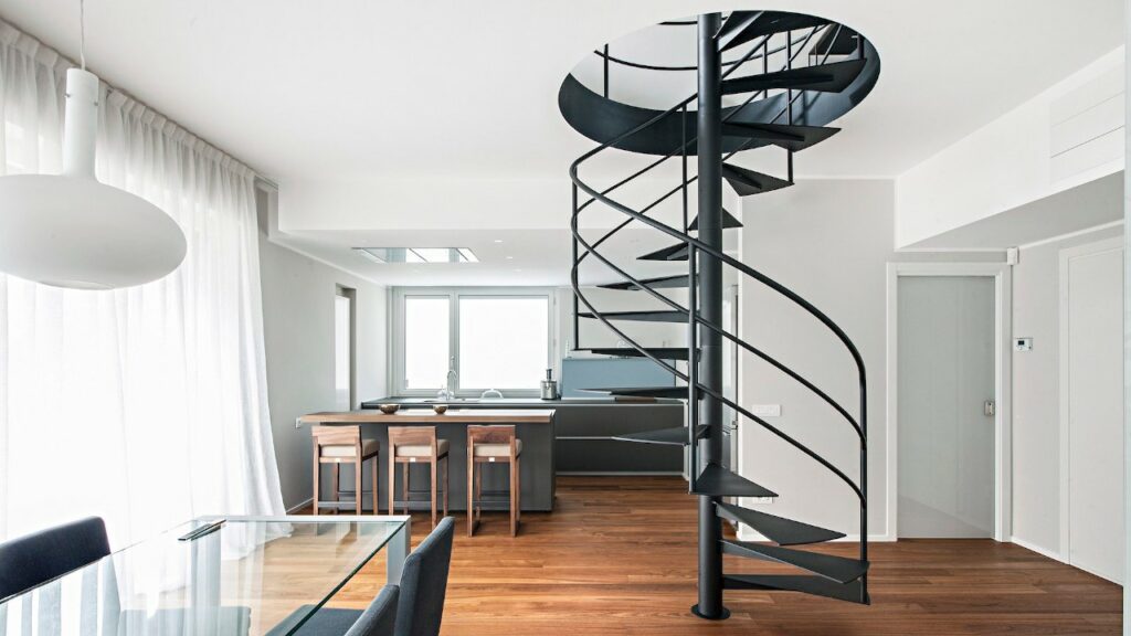 Project for a spiral or helical staircase